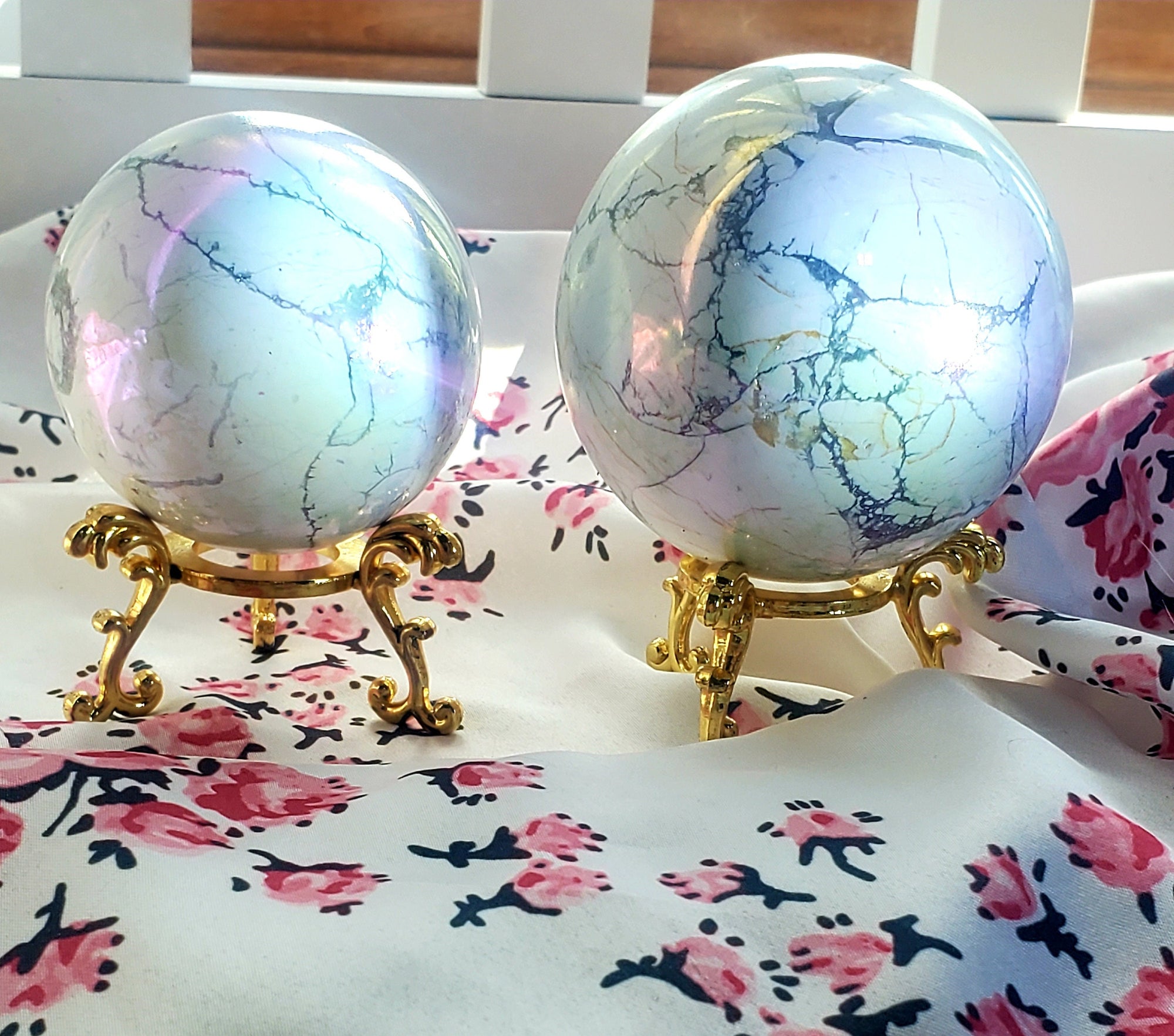 Gorgeous Aura Howlite Sphere, Gifts for Her, Crystal Ball, Crystal, Crystal Sphere, Healing Crystals