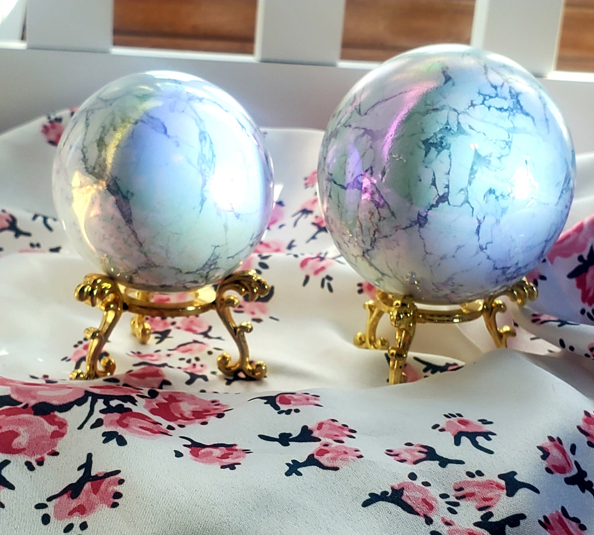 Gorgeous Aura Howlite Sphere, Gifts for Her, Crystal Ball, Crystal, Crystal Sphere, Healing Crystals