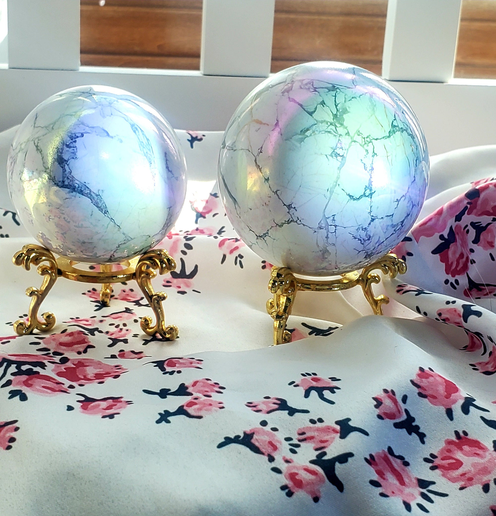 Gorgeous Aura Howlite Sphere, Gifts for Her, Crystal Ball, Crystal, Crystal Sphere, Healing Crystals