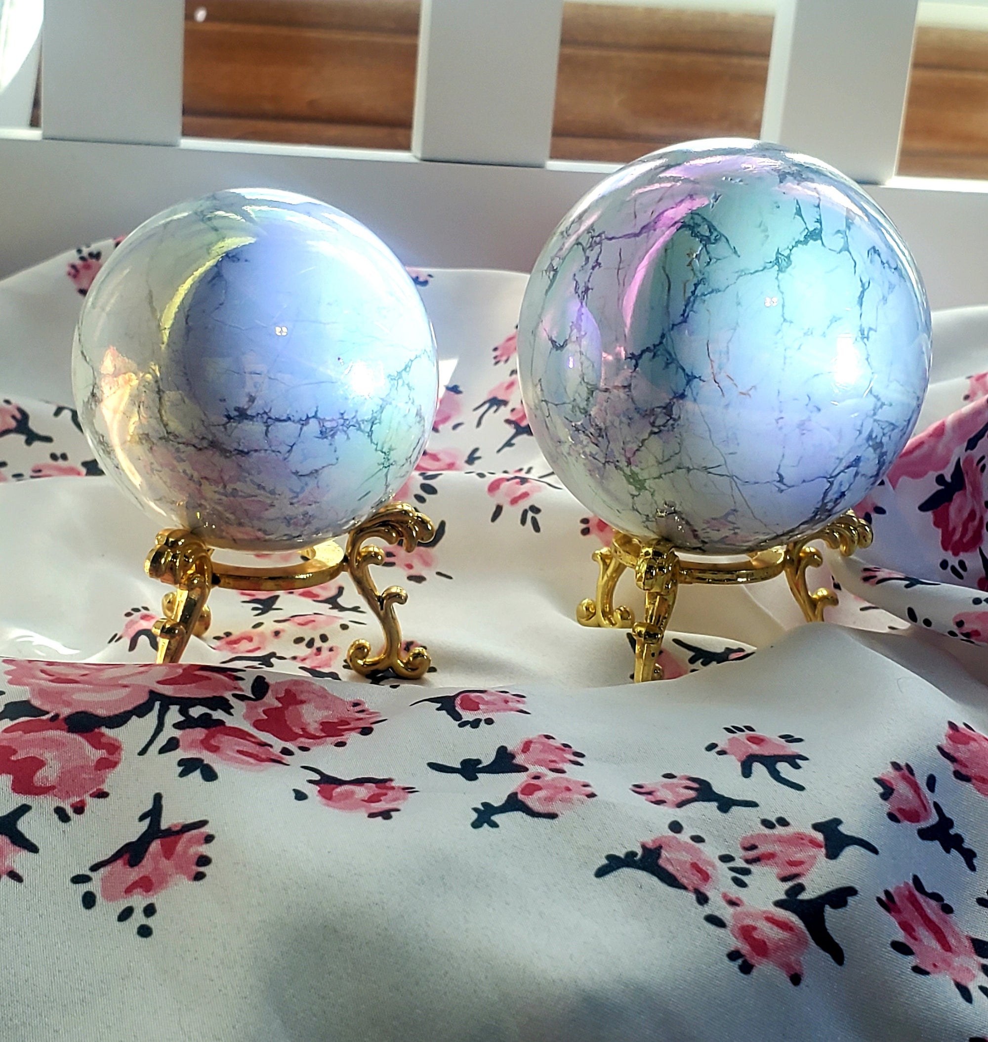 Gorgeous Aura Howlite Sphere, Gifts for Her, Crystal Ball, Crystal, Crystal Sphere, Healing Crystals